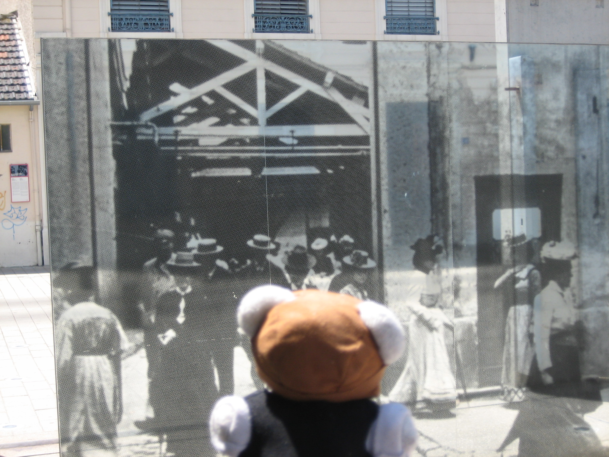 Ovedito en la famosa entrada del primer film de los Lumiere